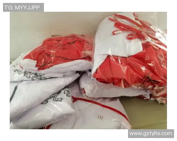 扎头巾的足球明星展现独特风格与文化自信的魅力之旅 扎头巾的足球明星展现独特风格与文化自信的魅力之旅